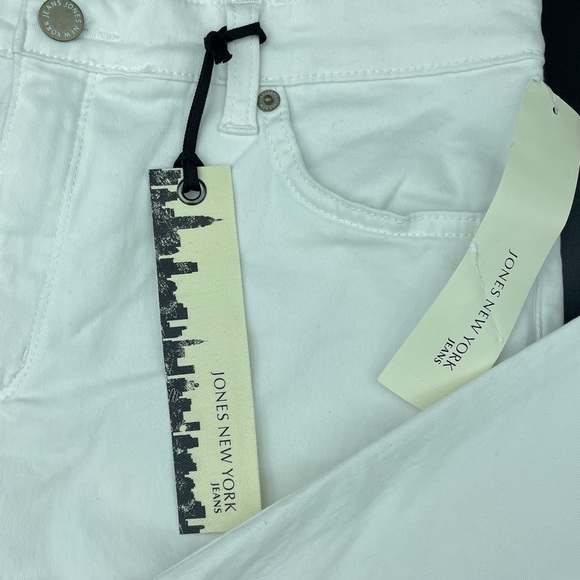 White Soho Capri Mid-Rise Pants Size 10 - Picture 2 of 8